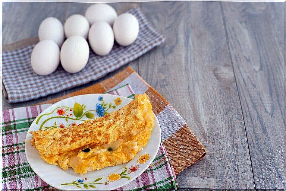 Omelette with goat cheese and herbs