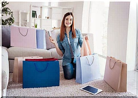 4 signs you're addicted to shopping