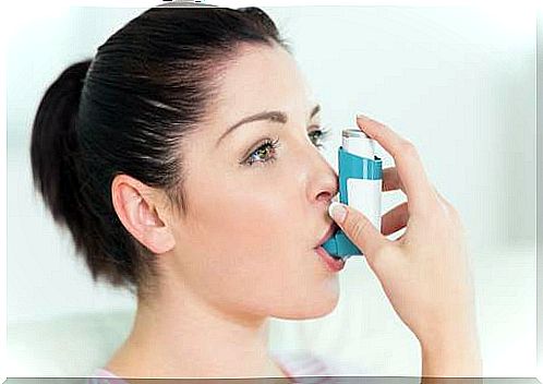 Woman wants to treat asthma symptoms