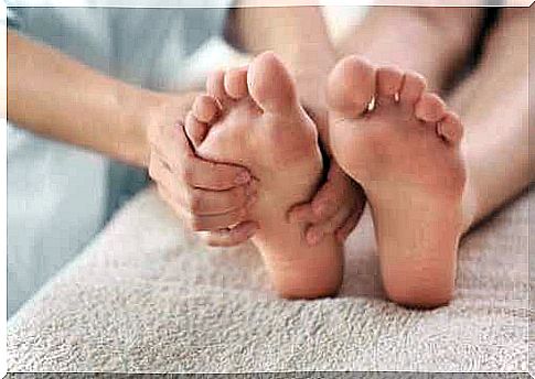 Description and features of chiropody