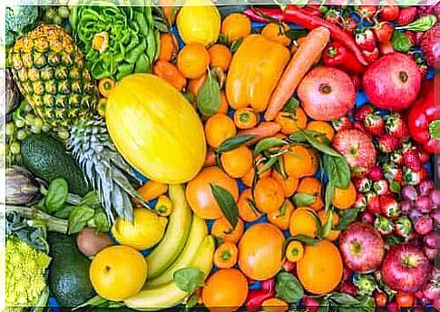 Eat five pieces of fruit and vegetables a day and live longer