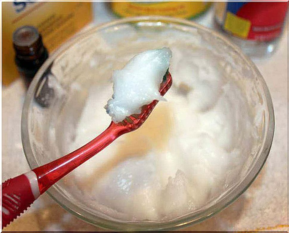 Effectively remove tartar with baking soda