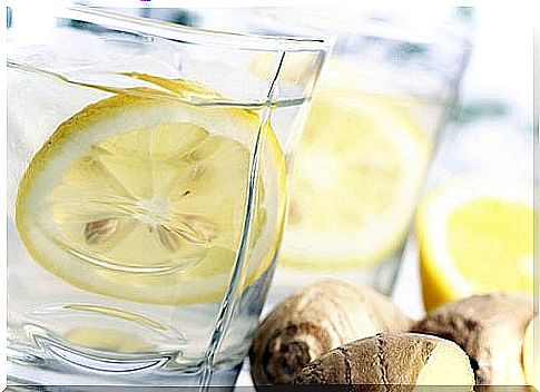 Lemonade with ginger and lemon