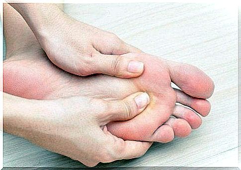 Reasons for swollen feet