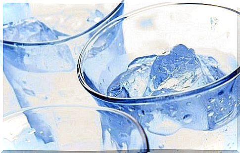 Is it bad to drink cold water?