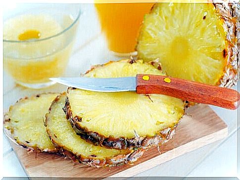 pineapple slices