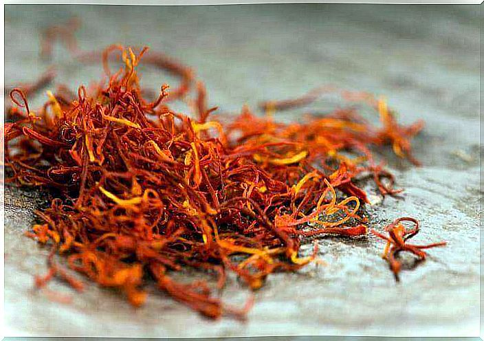 Stop macular degeneration with saffron