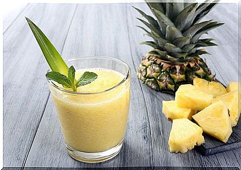 Pineapple smoothie